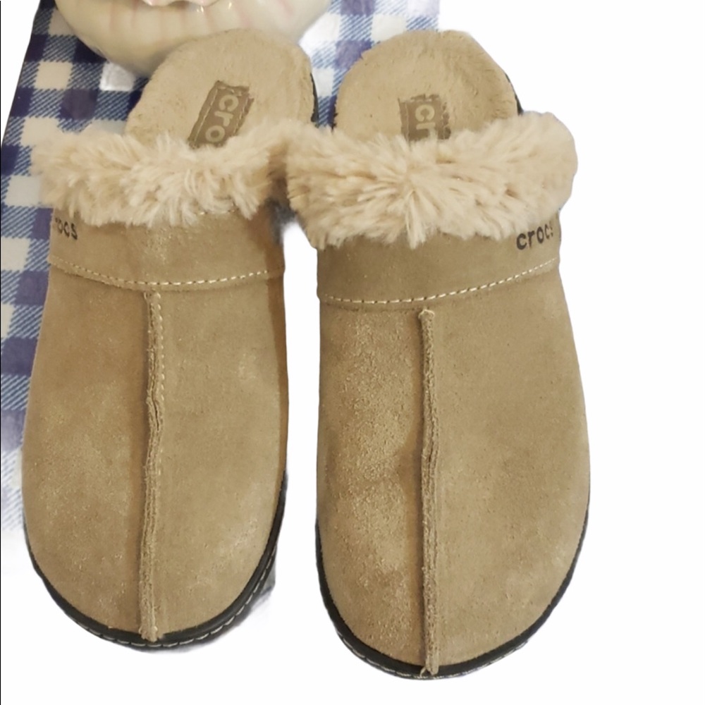 Suede Lined Clogs Crocs Ladies Like New